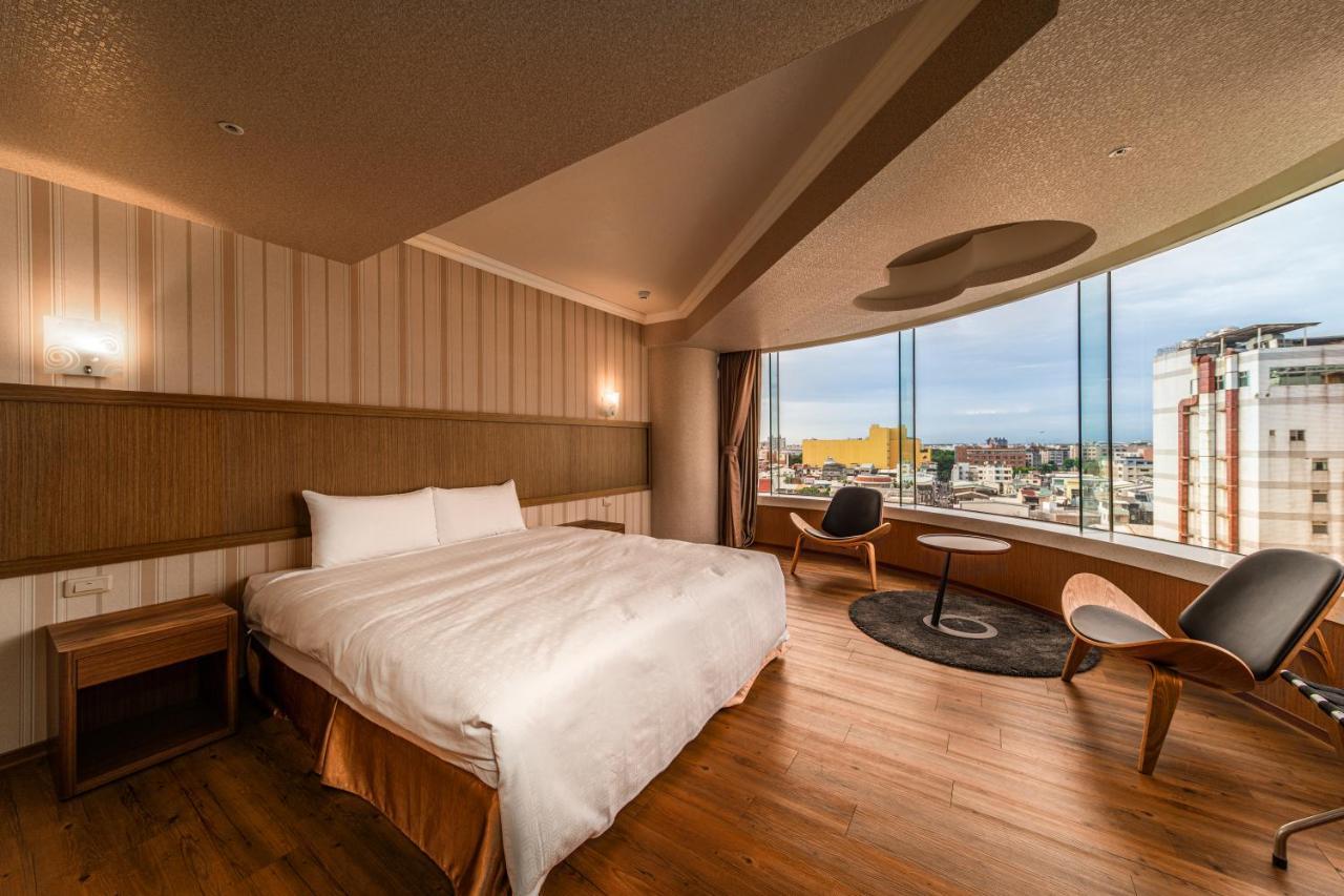 ฟิช โฮเต็ล -ผิงถุง Hotel Pingtung ภายนอก รูปภาพ
