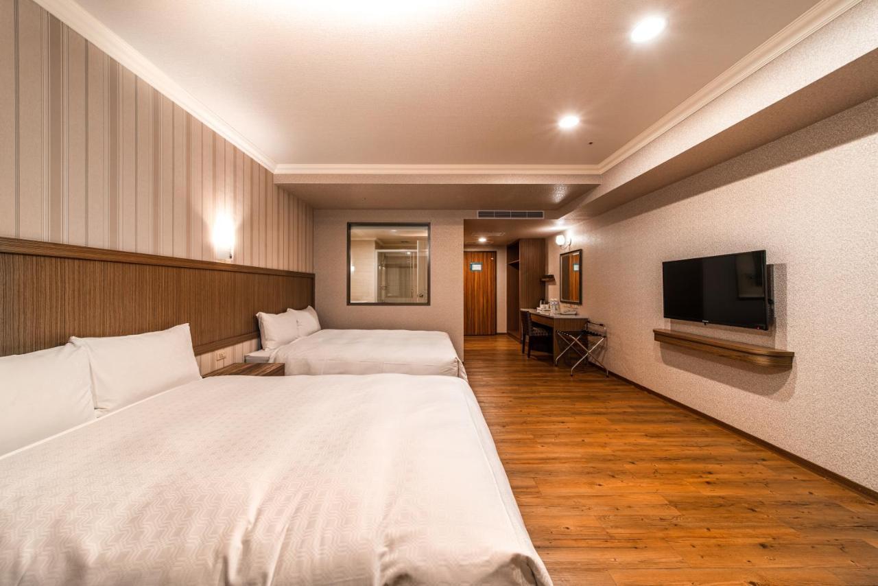 ฟิช โฮเต็ล -ผิงถุง Hotel Pingtung ภายนอก รูปภาพ