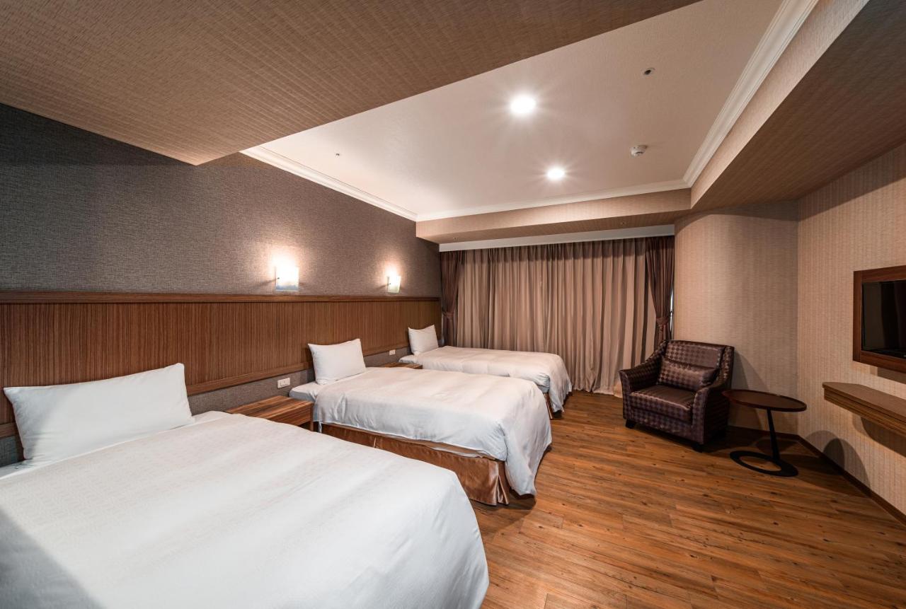 ฟิช โฮเต็ล -ผิงถุง Hotel Pingtung ภายนอก รูปภาพ