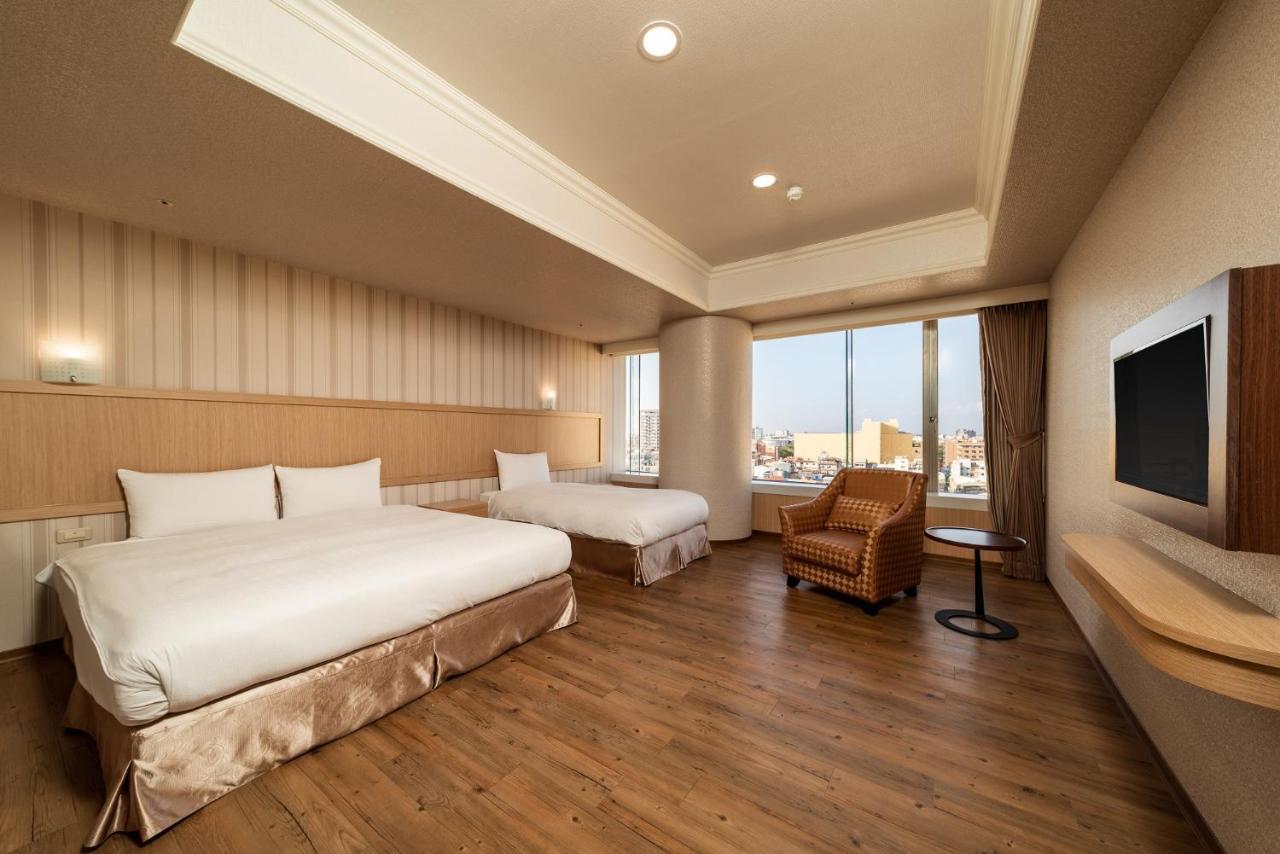 ฟิช โฮเต็ล -ผิงถุง Hotel Pingtung ภายนอก รูปภาพ
