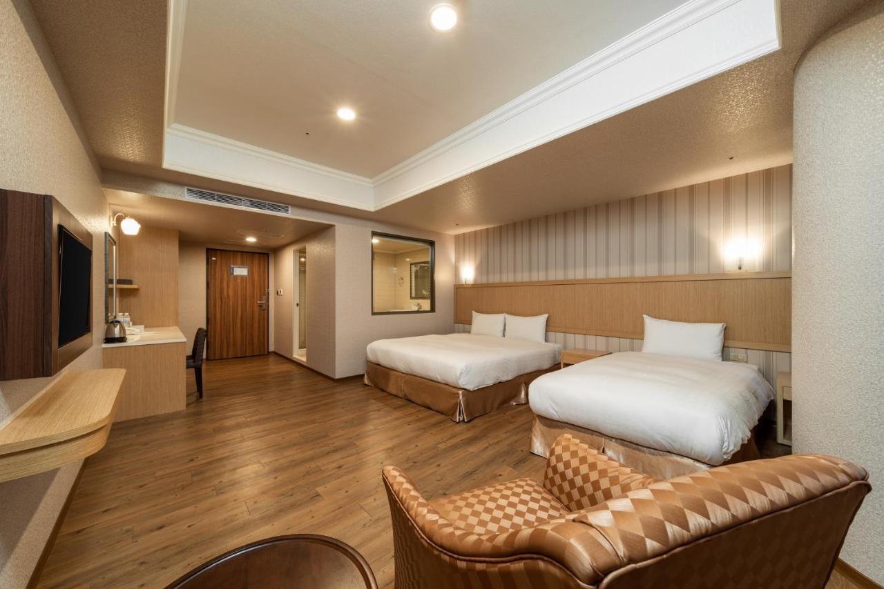ฟิช โฮเต็ล -ผิงถุง Hotel Pingtung ภายนอก รูปภาพ